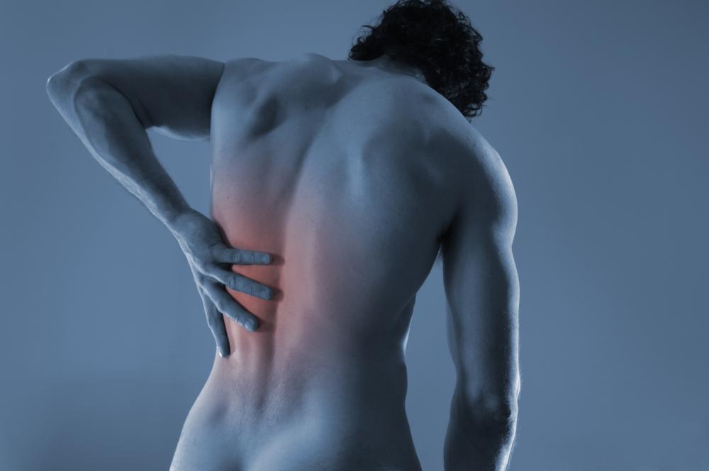 man with sciatic nerve pain before seeing a Tracy Chiropractor
